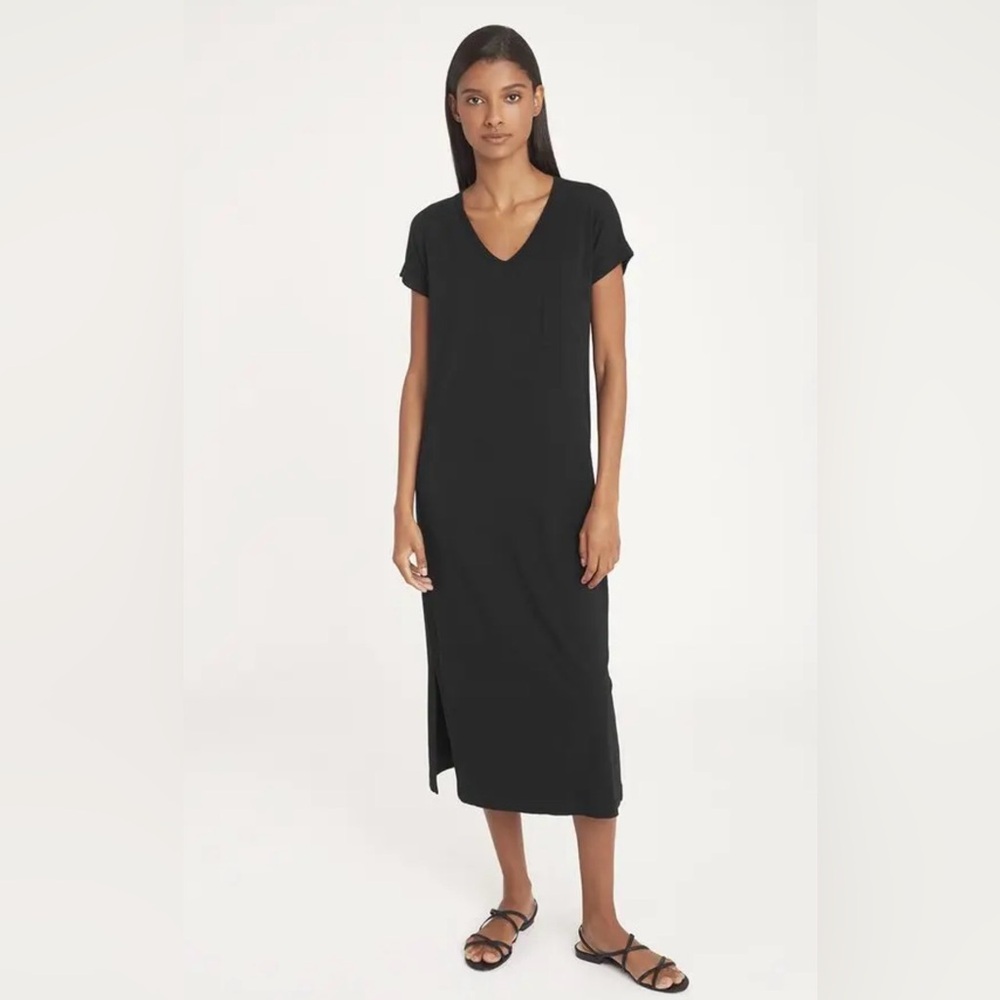 CUYANA Women’s Black V-Neck Short Sleeve Midi Dress